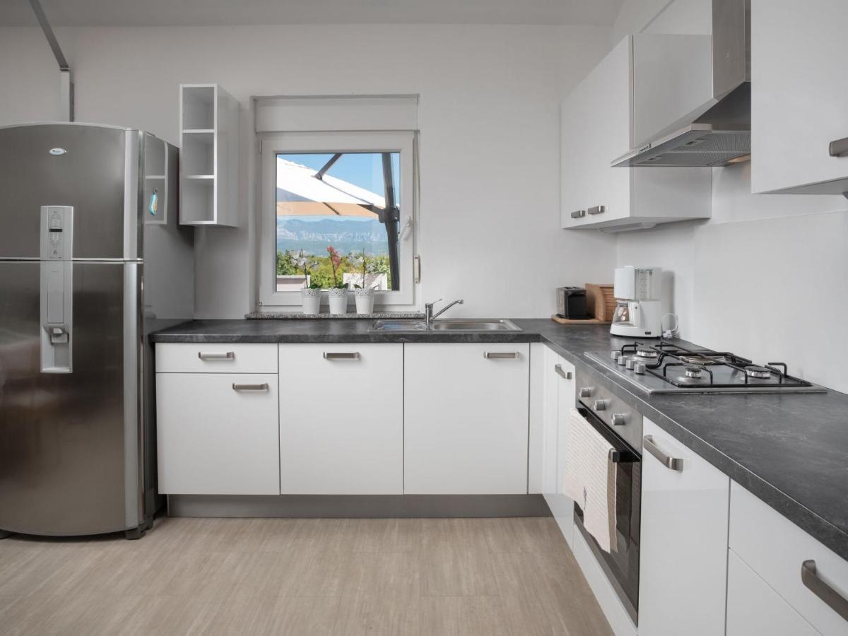 Holiday Home Lavendel - Mlk159 By Interhome Dobrinj Exteriör bild